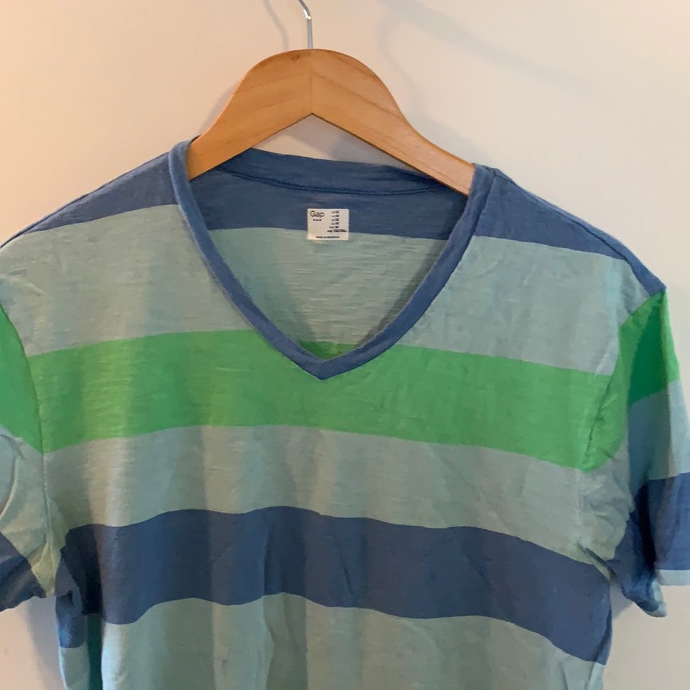 Striped GAP tee